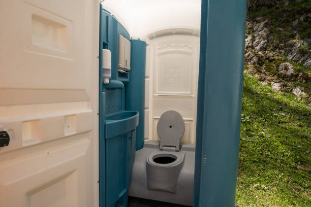 Best Portable bathroom rental  in Silver Grove, KY
